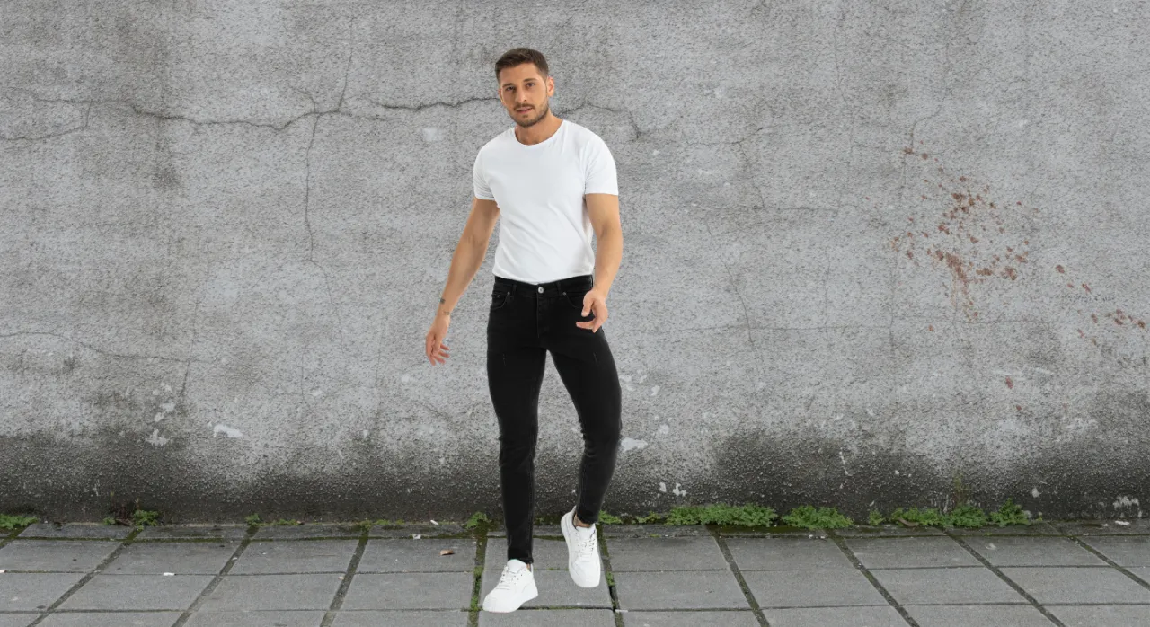 Tişört ve Pantolon Kombinleriyle Günlük Şıklık Nasıl Yaratılır?
